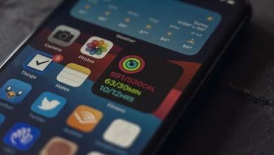 أصدرت أبل تحديث iOS 14.2.1 مع إصلاح مشكلة شاشة القفل على ايفون 12 ميني